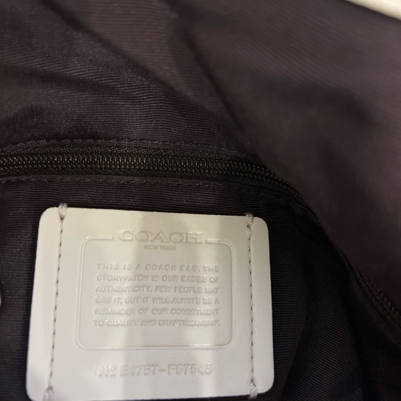 Coach purse/ like new - Picture 9 of 10